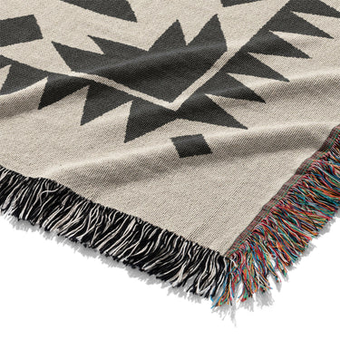 Reyno Black & Ivory Mockup Woven Detail