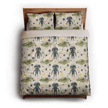 Space Aliens queen - microfiber - Natural Backing