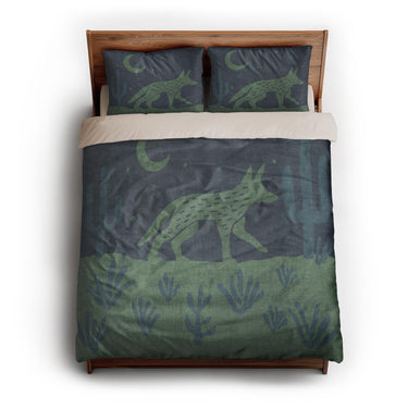 Desert Coyote Midnight Blue & Sage Green queen - microfiber - Natural Backing