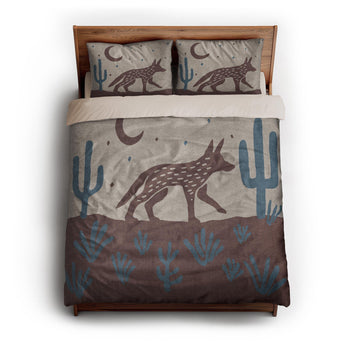 Desert Coyote Dark Red Clay & Dusty Blue queen - microfiber - Natural Backing
