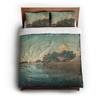 Taj Mahal Twilight By Charles Bartlett Duvet Cover