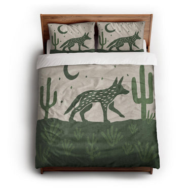 Desert Coyote Forest & Moss Green queen - cotton - White Backing