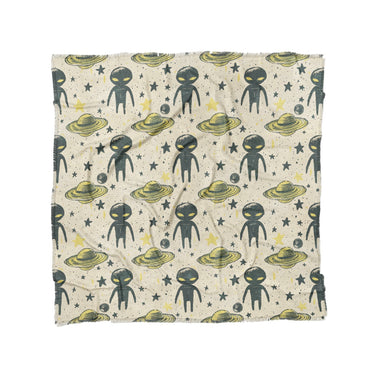 Space Aliens in Full/Queen (88" x 88") Size