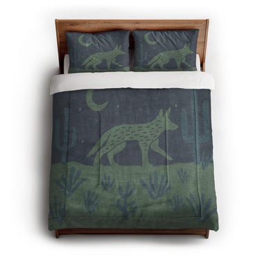 Desert Coyote Midnight Blue & Sage Green in Full/Queen (88" x 88") Size