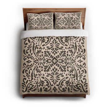 Floranna Ivory & Black Comforter