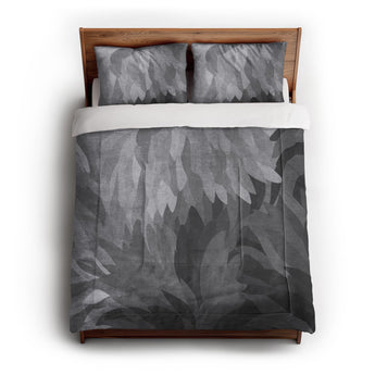 Dianthus Greyscale Comforter