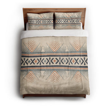 Loxcie Ivory & Blue Comforter