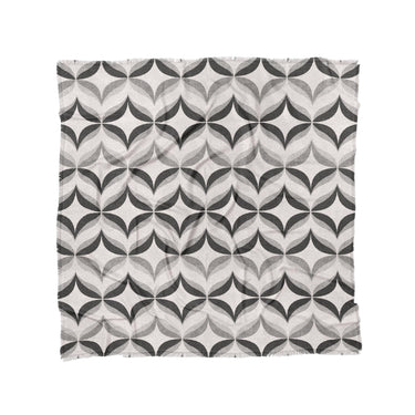 Jasper Greyscale in Full/Queen (88" x 88") Size