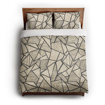 Harlan Ivory & Black Comforter