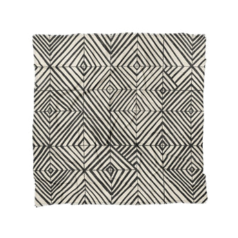 Ludwig Black & Ivory in Full/Queen (88" x 88") Size