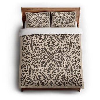 Floranna Ivory & Black in Full/Queen (88" x 88") Size