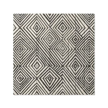 Ludwig Black & Ivory in Full/Queen (88" x 88") Size