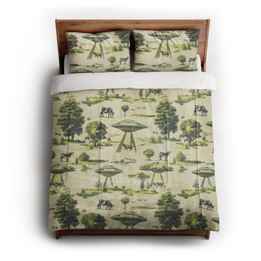 UFO Cow Abduction Toile in Full/Queen (88" x 88") Size