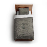 Solar System Taupe & Forest twin - cotton - White Backing