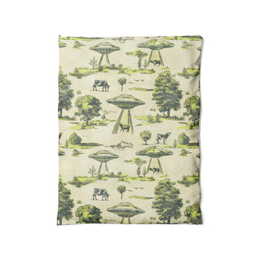 UFO Cow Abduction Toile in Twin (68" x 88") Size