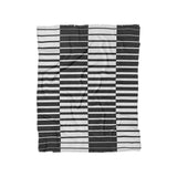 Spectra Black & White in Twin (68" x 88") Size