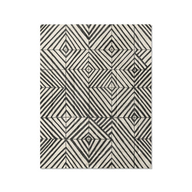 Ludwig Black & Ivory in Twin (68" x 88") Size