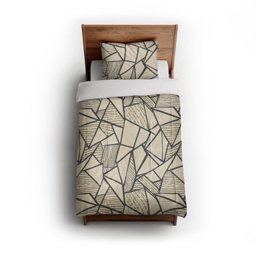 Harlan Ivory & Black in Twin (68" x 88") Size
