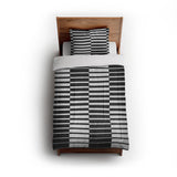 Spectra Black & White in Twin (68" x 88") Size