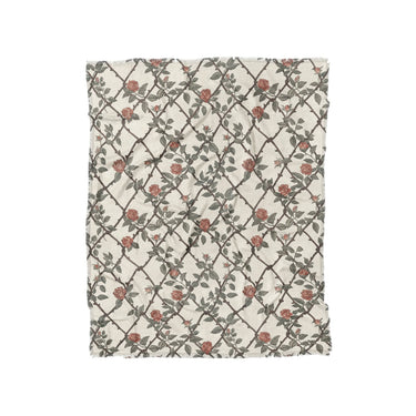 Rose Lattice in Twin (68" x 88") Size
